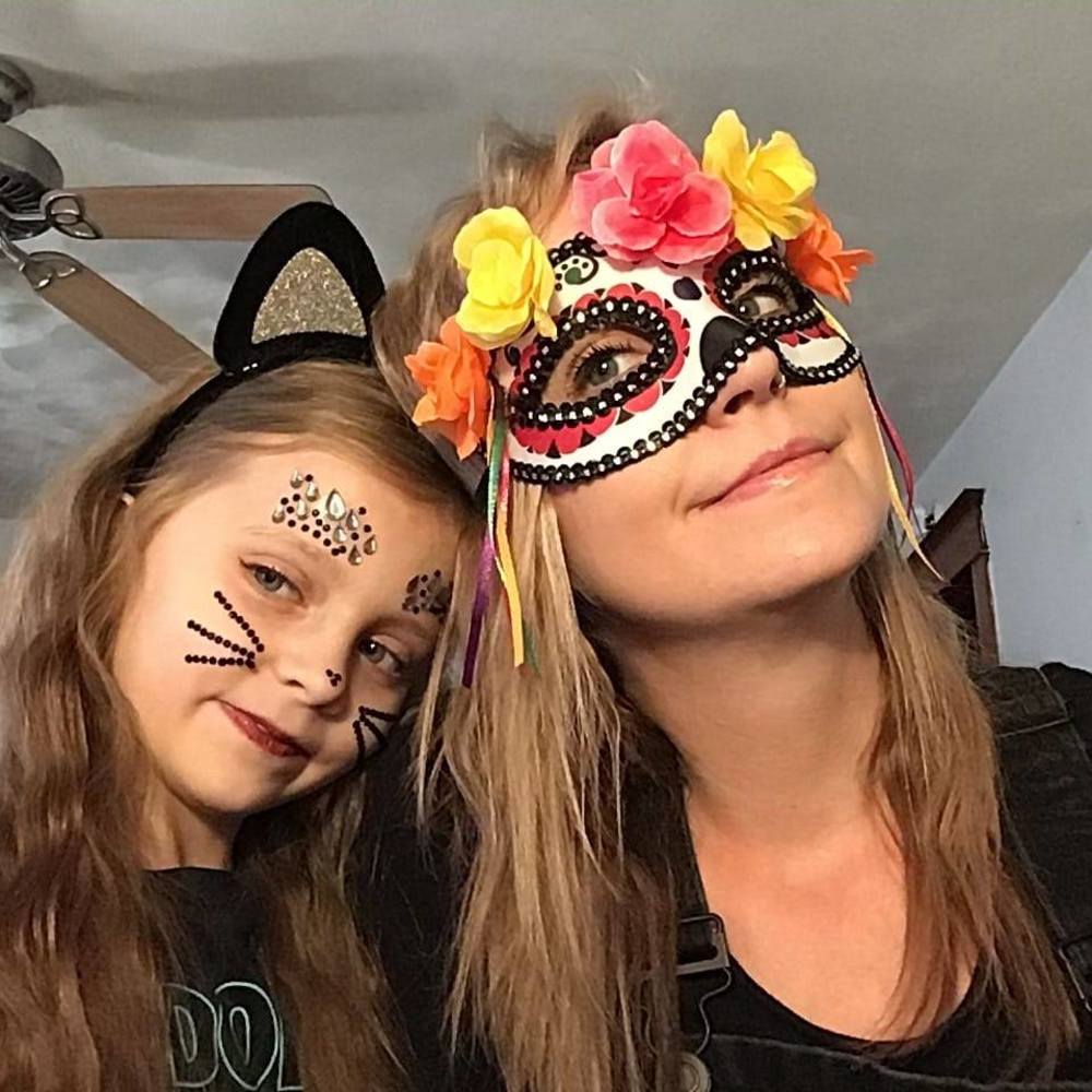 Meet your Posher, Teddi